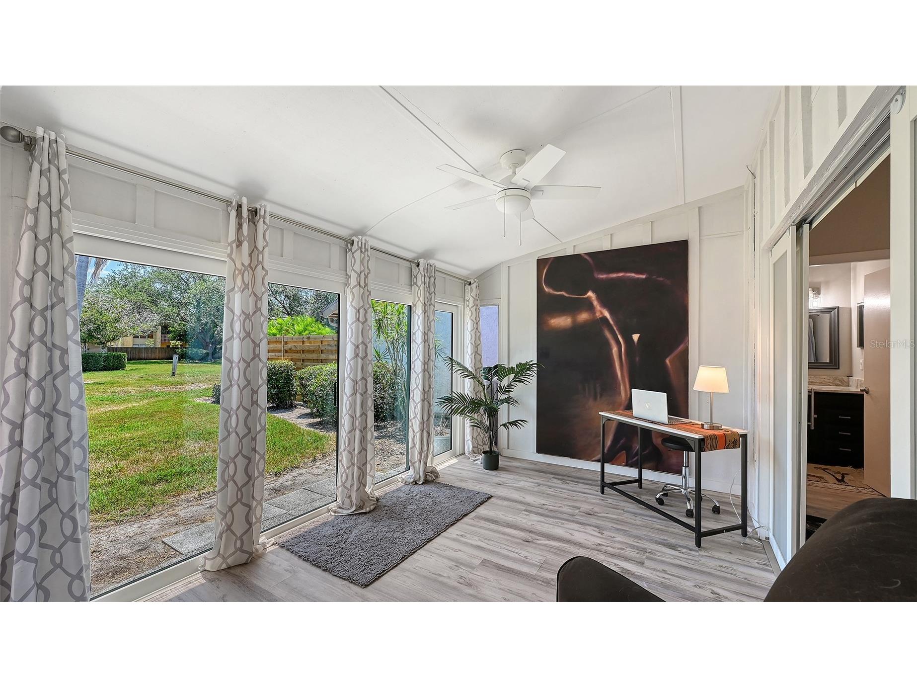 5649 Westwind Lane Sarasota FL 34231 A4693241 image12