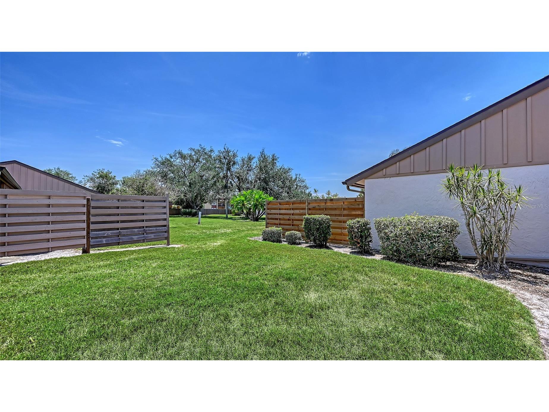 5649 Westwind Lane Sarasota FL 34231 A4693241 image22