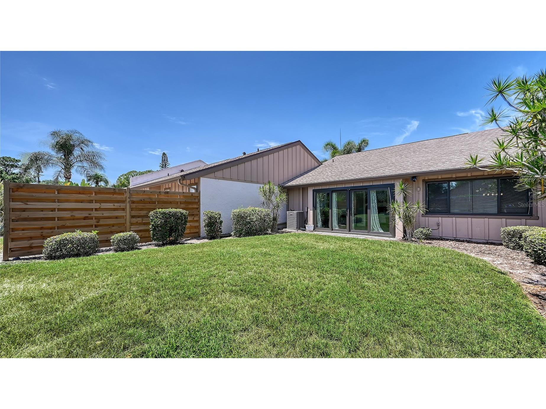 5649 Westwind Lane Sarasota FL 34231 A4693241 image24