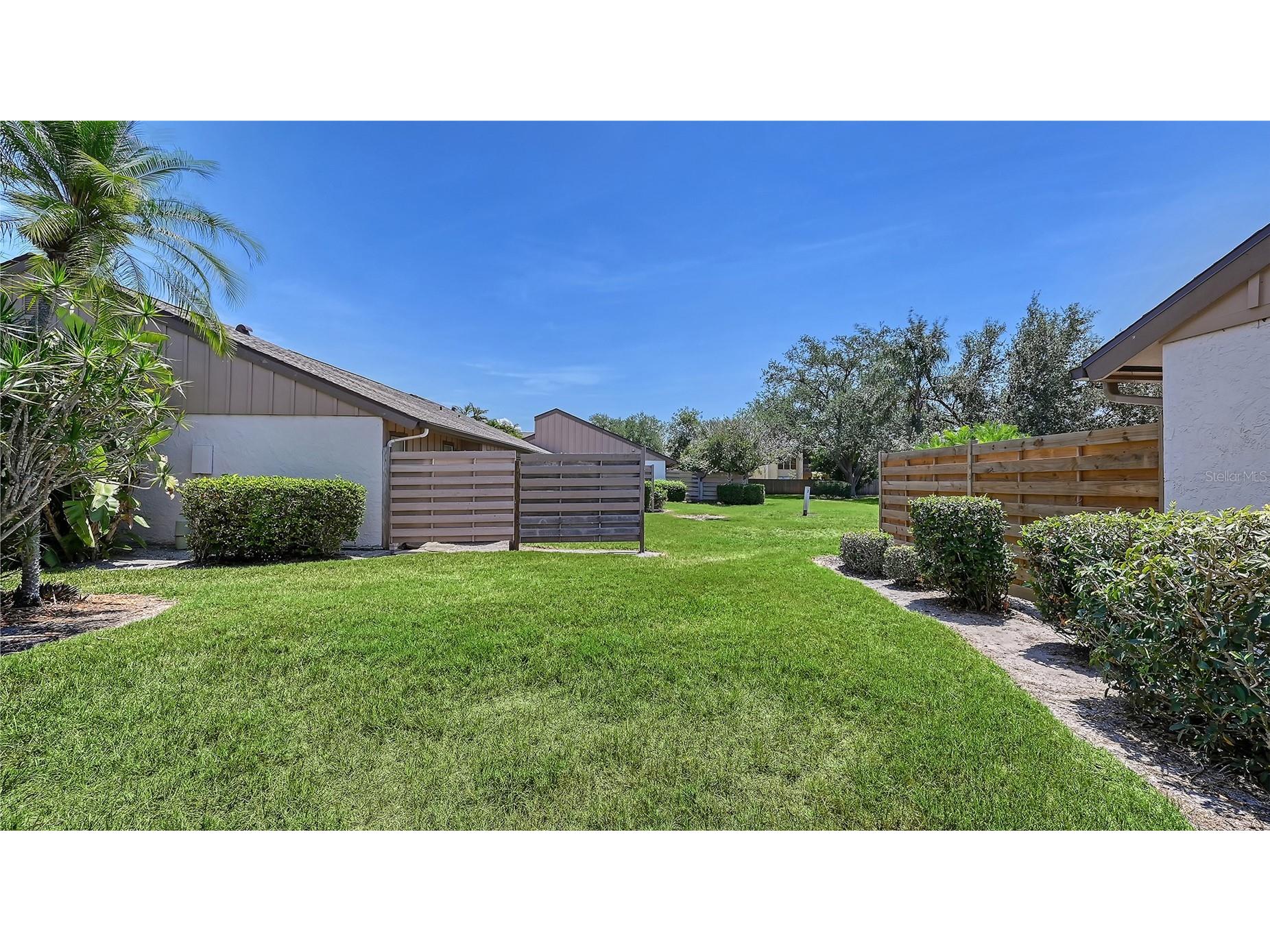 5649 Westwind Lane Sarasota FL 34231 A4693241 image25