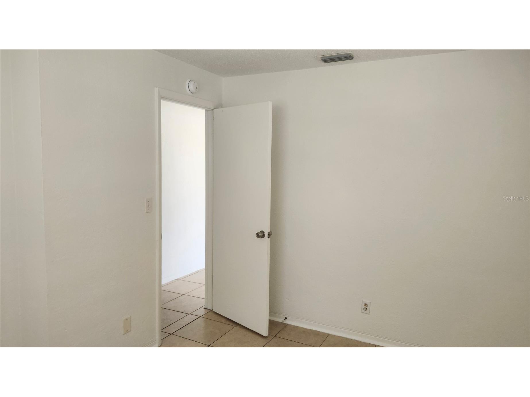 565 3rd Avenue Daytona Beach FL 32114 V4948640 image16