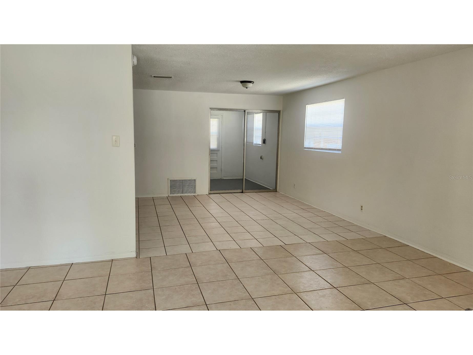 565 3rd Avenue Daytona Beach FL 32114 V4948640 image7