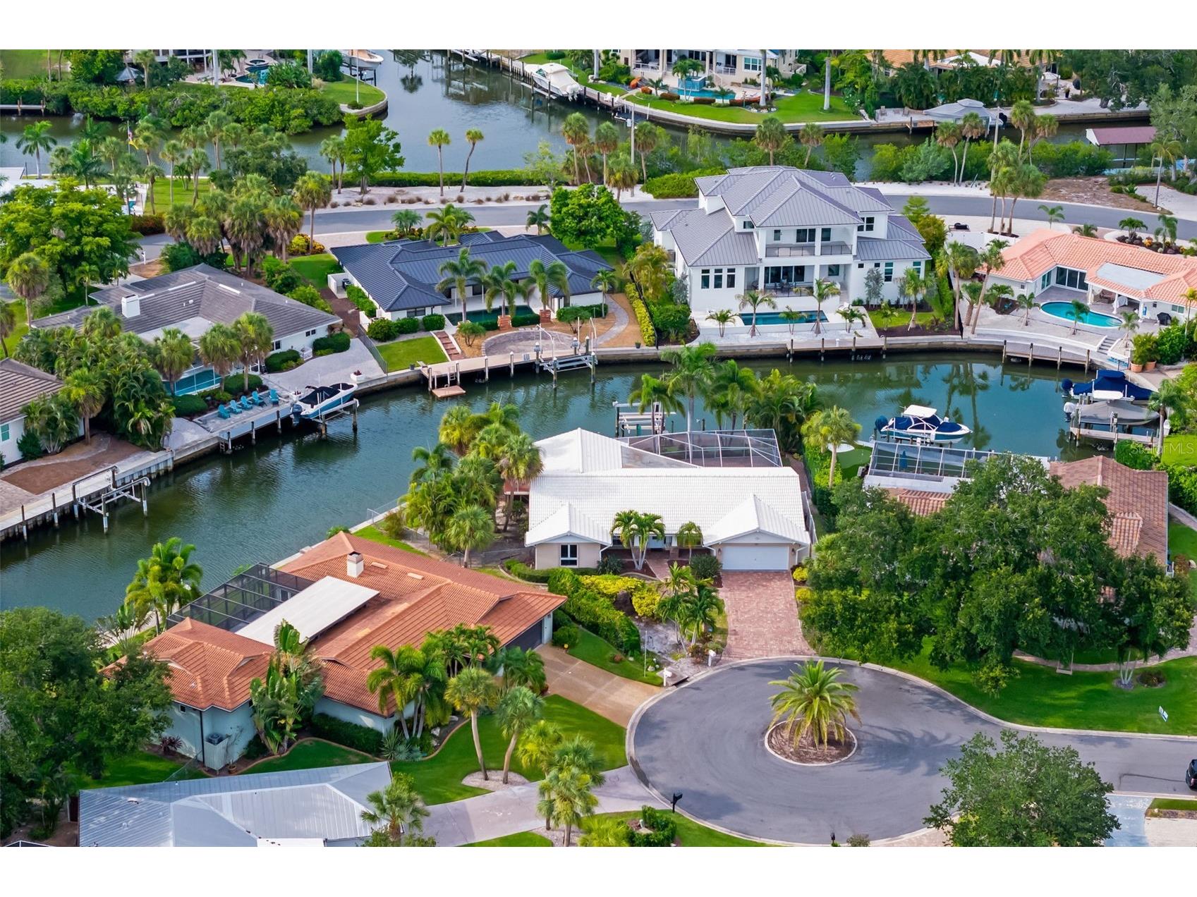 565 Commonwealth Place Sarasota FL 34242 A4698496 image1