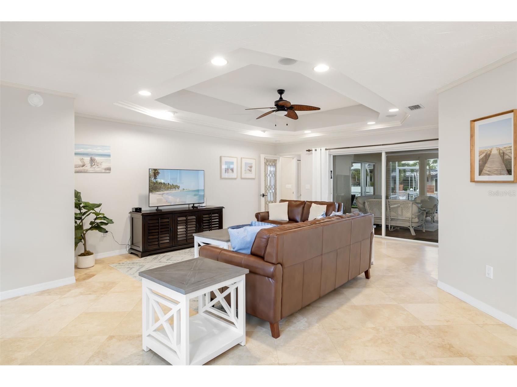 565 Commonwealth Place Sarasota FL 34242 A4698496 image11