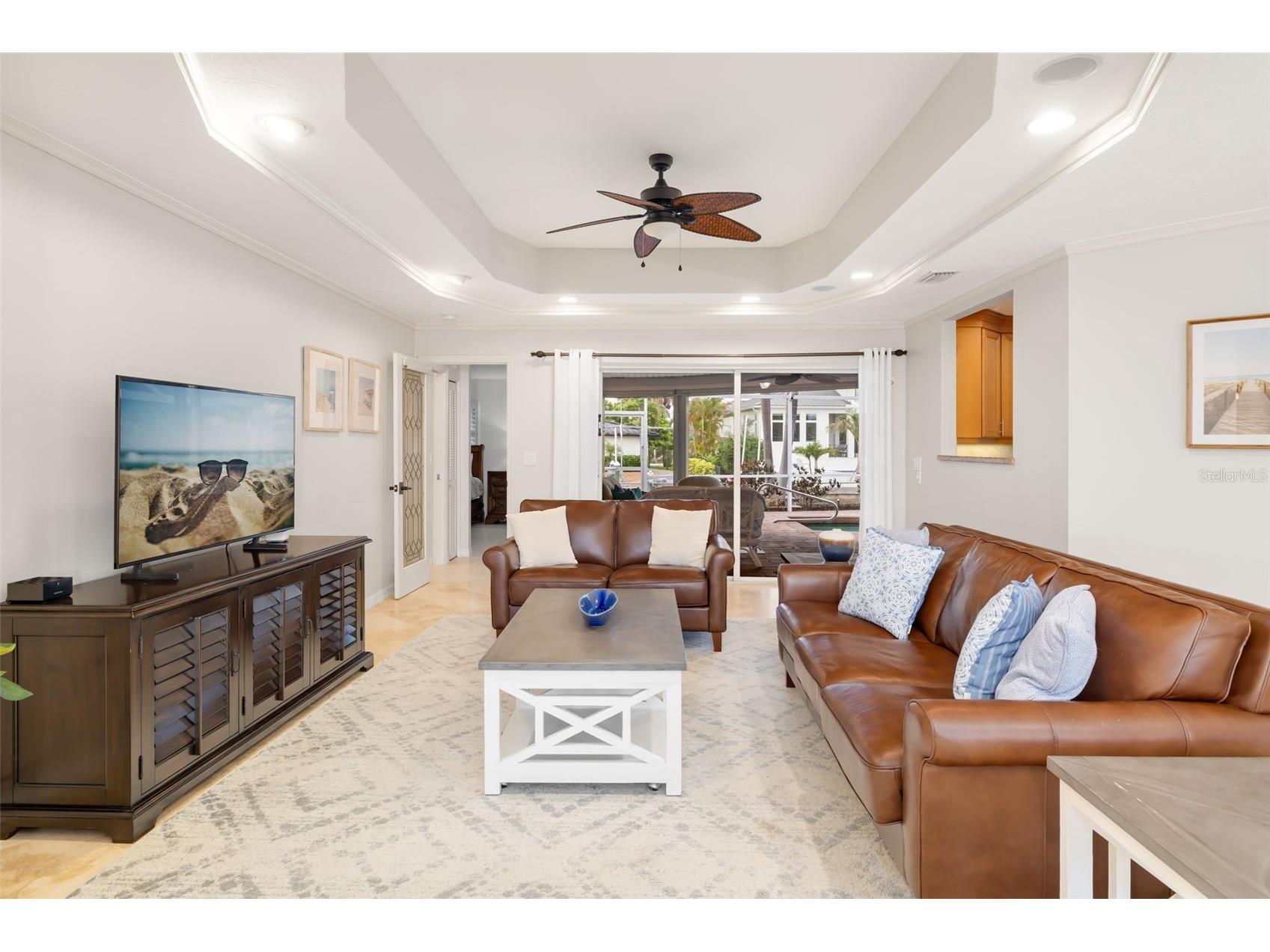 565 Commonwealth Place Sarasota FL 34242 A4698496 image12