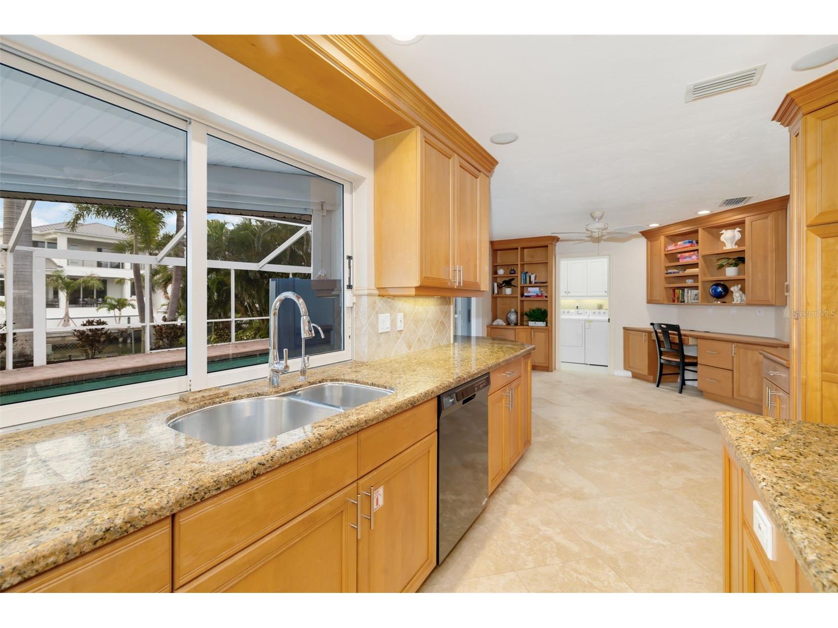 565 Commonwealth Place Sarasota FL 34242 A4698496 image21