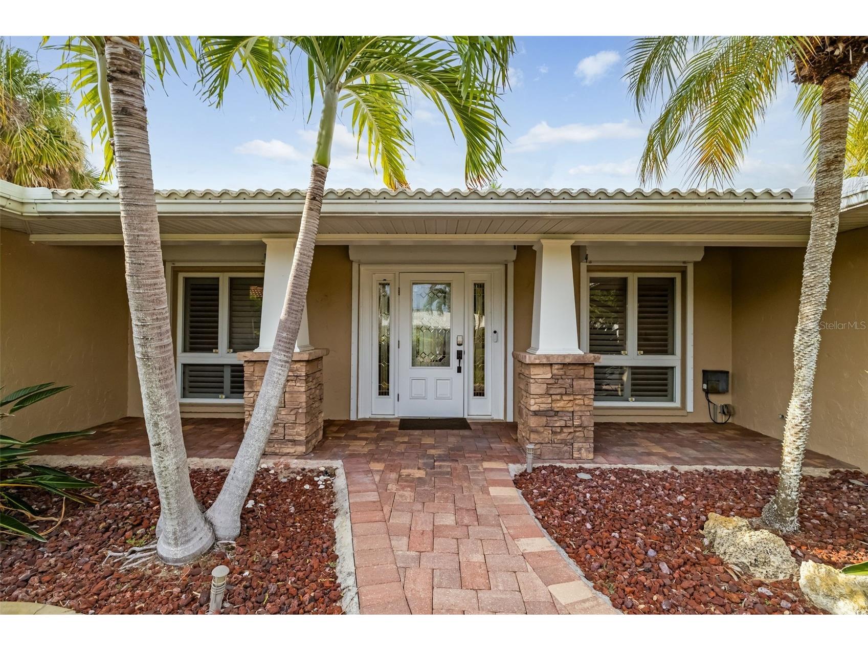 565 Commonwealth Place Sarasota FL 34242 A4698496 image3
