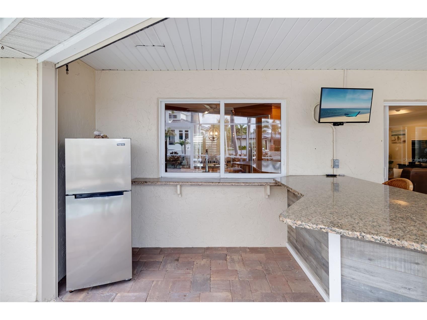 565 Commonwealth Place Sarasota FL 34242 A4698496 image35
