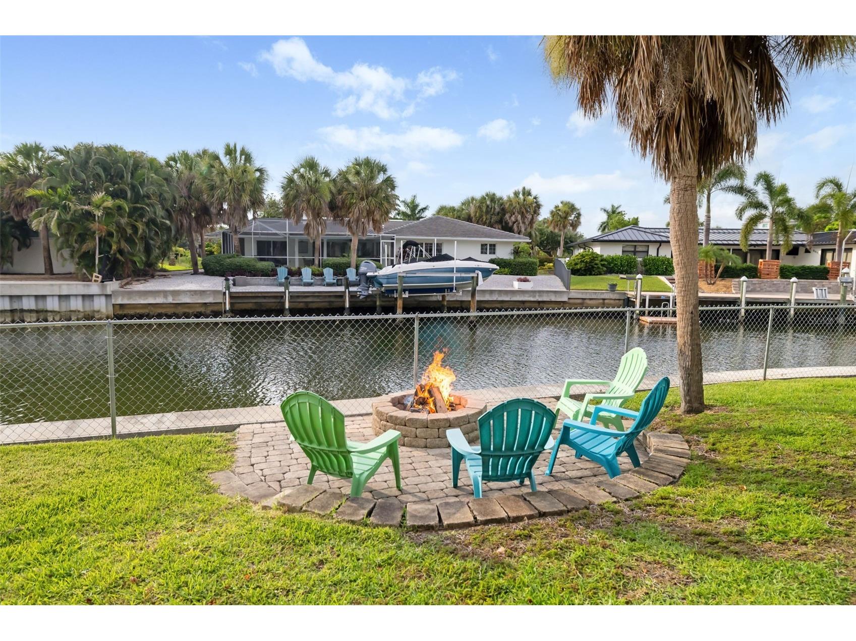 565 Commonwealth Place Sarasota FL 34242 A4698496 image36
