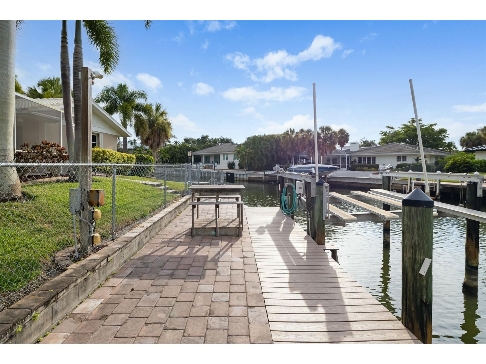 565 Commonwealth Place Sarasota FL 34242 A4698496 image41