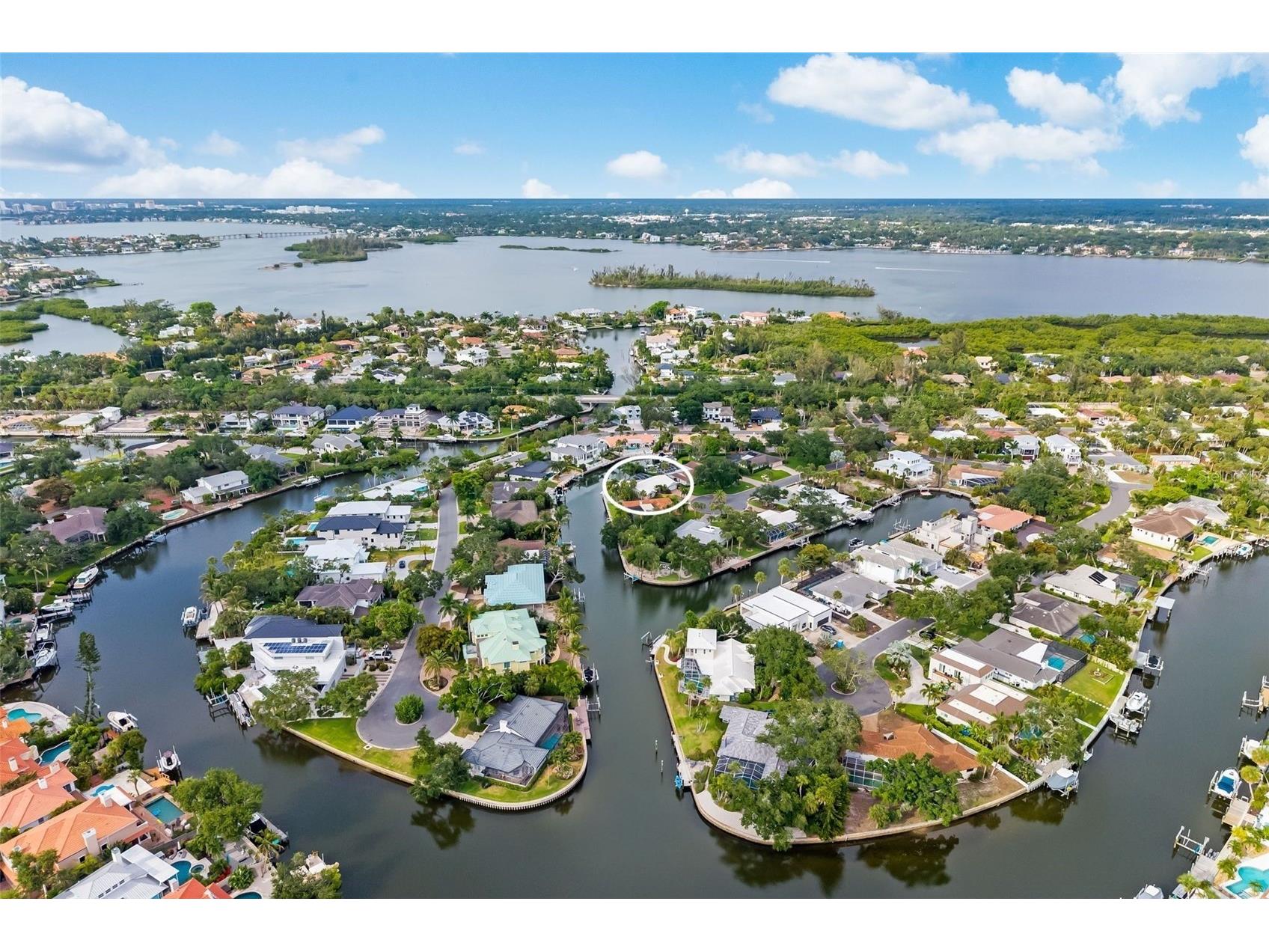 565 Commonwealth Place Sarasota FL 34242 A4698496 image5