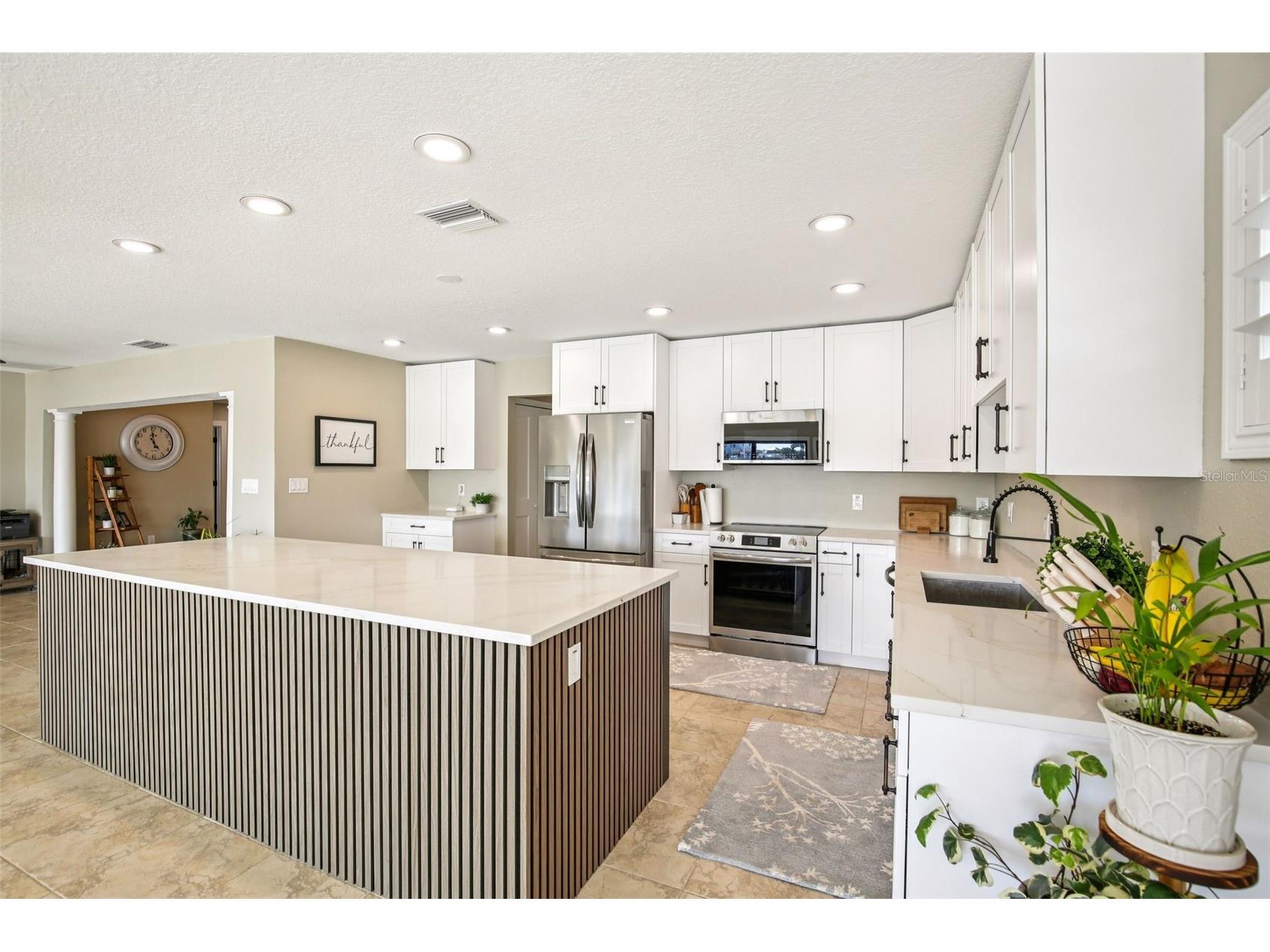 565 Crystal Drive Madeira Beach FL 33708 - BOCA CIEGA BAY TB8484714 image10