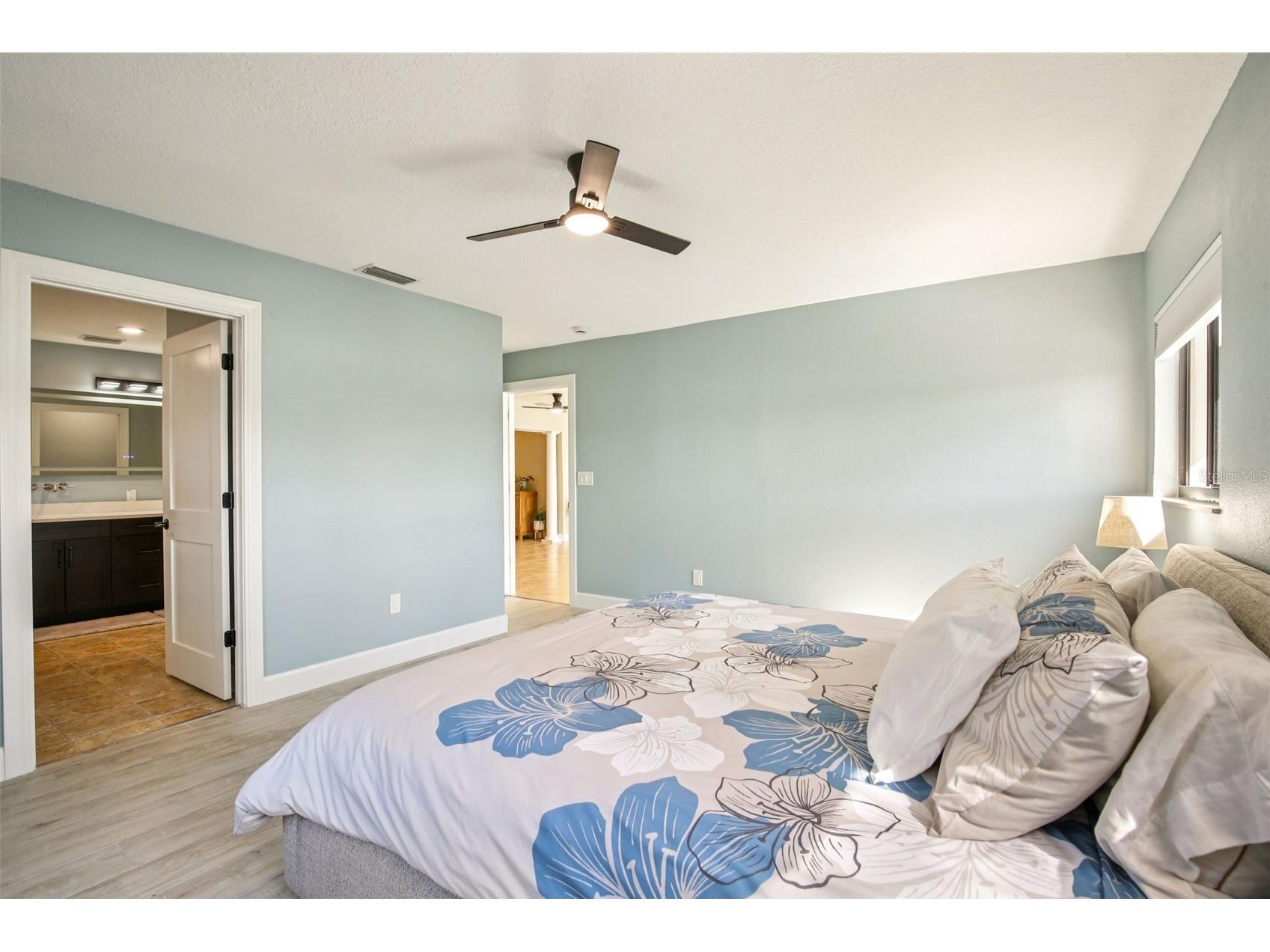 565 Crystal Drive Madeira Beach FL 33708 - BOCA CIEGA BAY TB8484714 image17