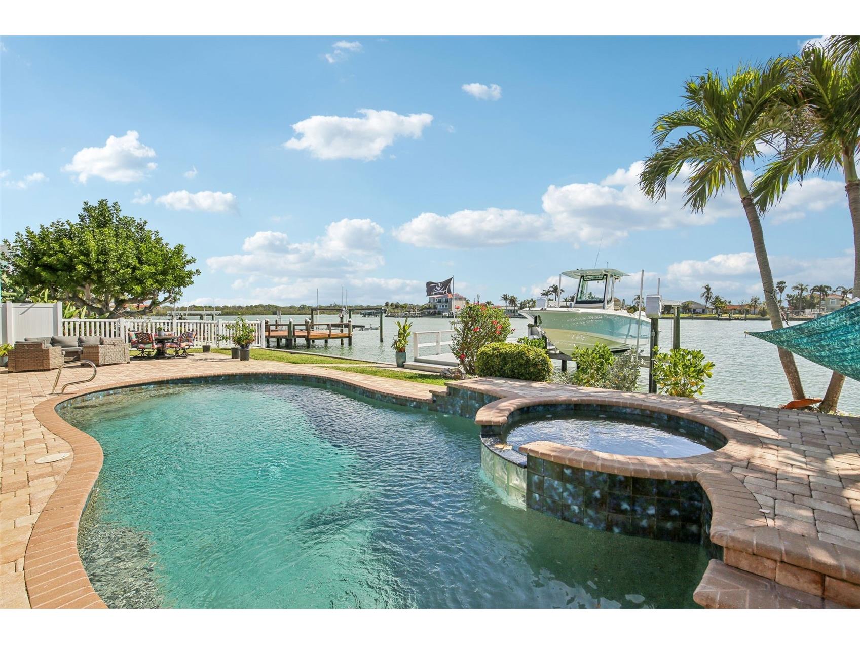 565 Crystal Drive Madeira Beach FL 33708 - BOCA CIEGA BAY TB8484714 image28