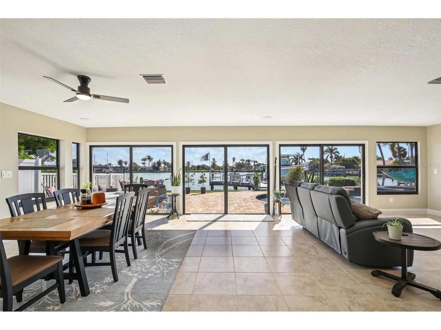 565 Crystal Drive Madeira Beach FL 33708 - BOCA CIEGA BAY TB8484714 image5