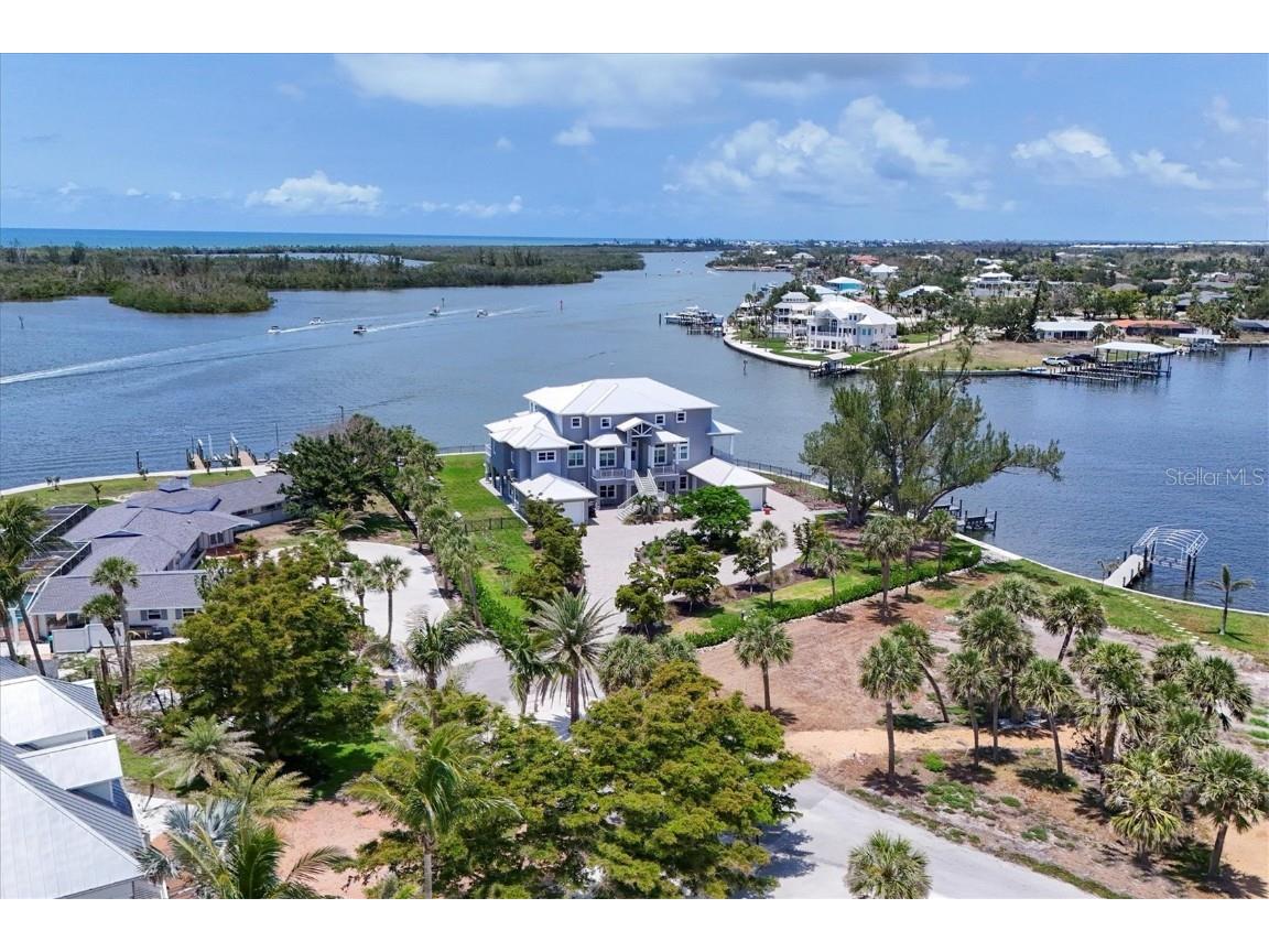 565 Green Dolphin Drive S Placida FL 33946 - INTRACOASTAL WATERWAYS D6142467 image6