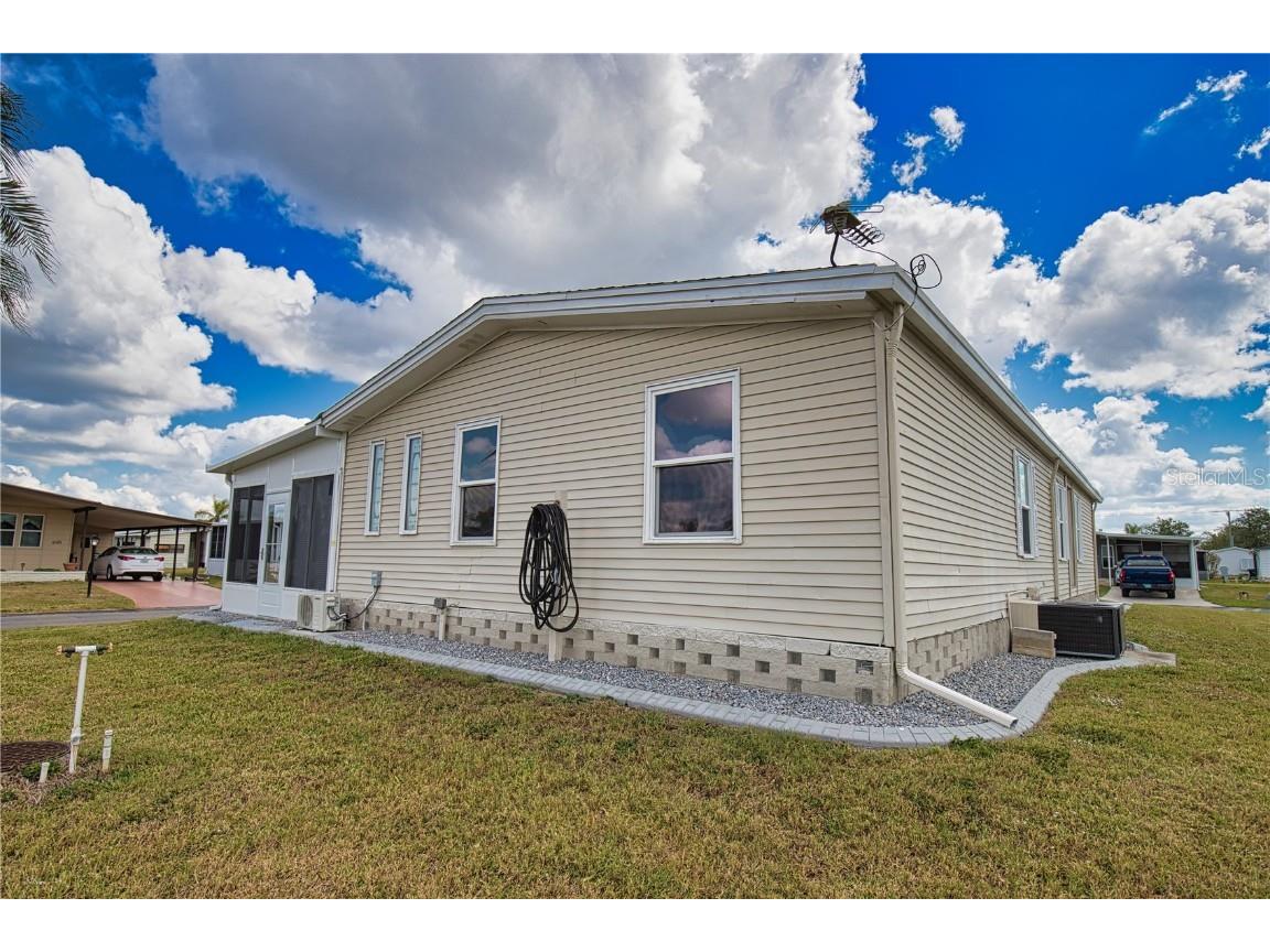 565 Madero North Port FL 34287 TB8375636 image10