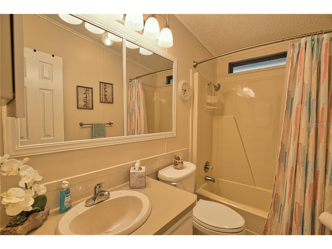 565 Madero North Port FL 34287 TB8375636 image39