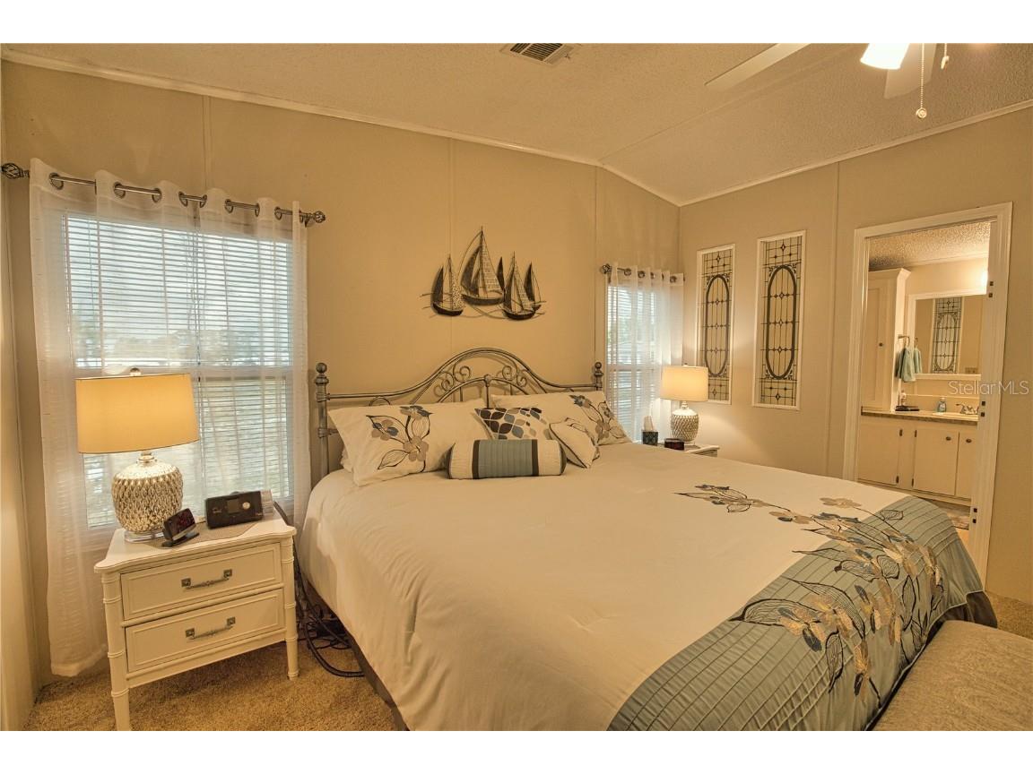 565 Madero North Port FL 34287 TB8375636 image41