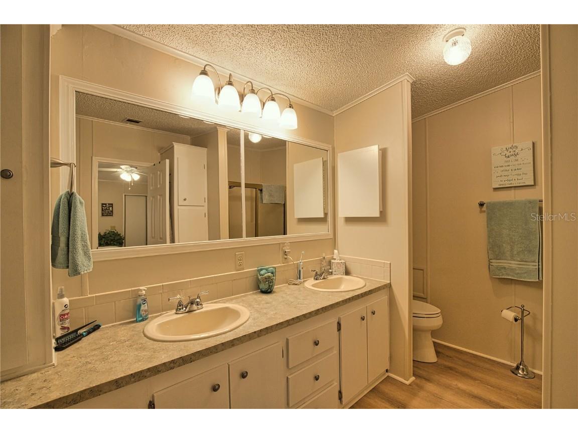 565 Madero North Port FL 34287 TB8375636 image44