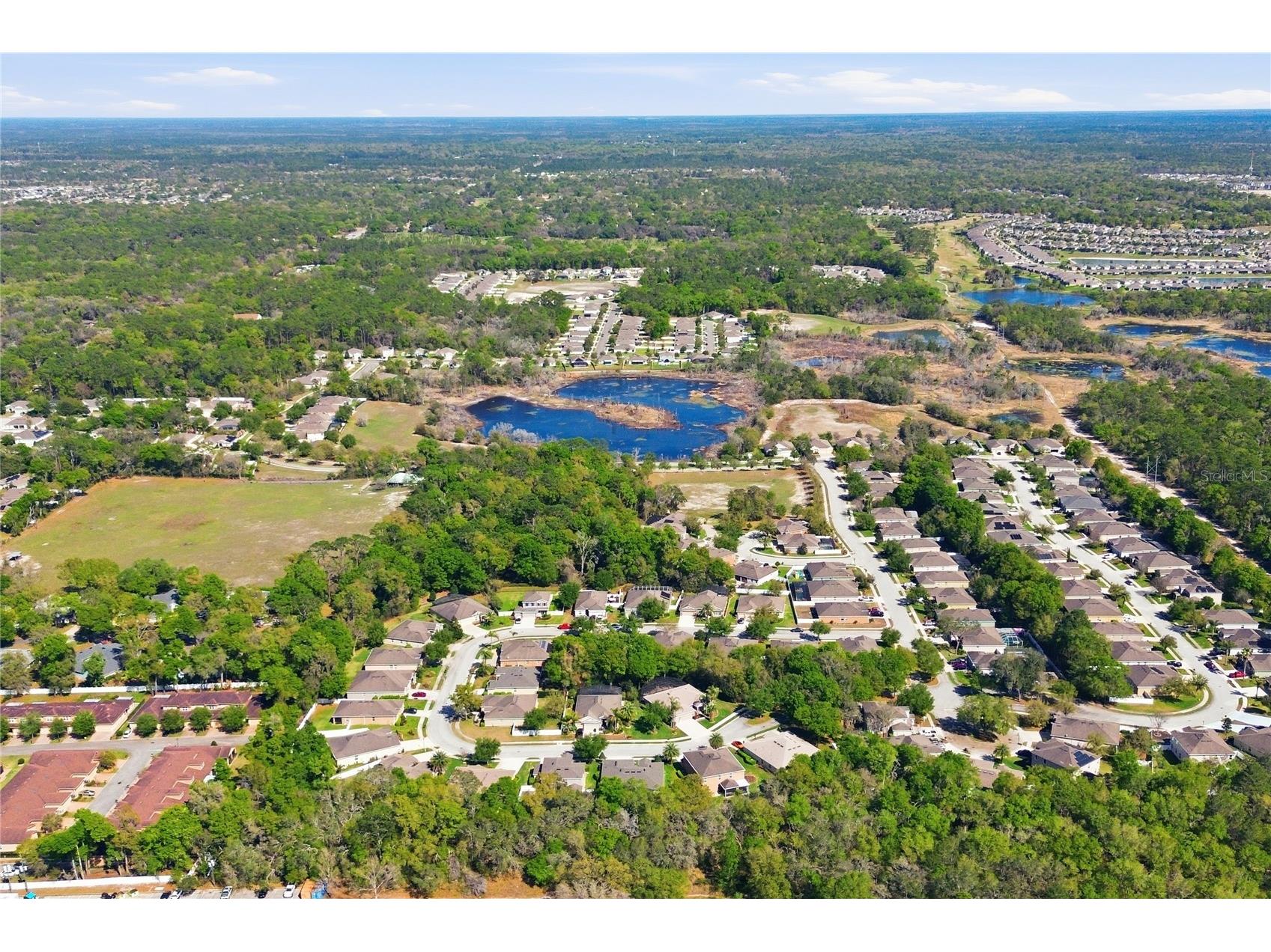 565 Morgan Wood Drive Deland FL 32724 V4948005 image46