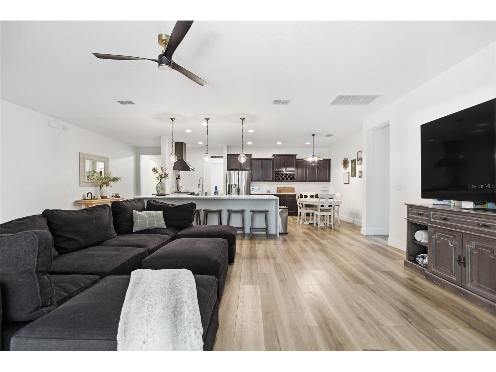 565 Morgan Wood Drive Deland FL 32724 V4948005 image9