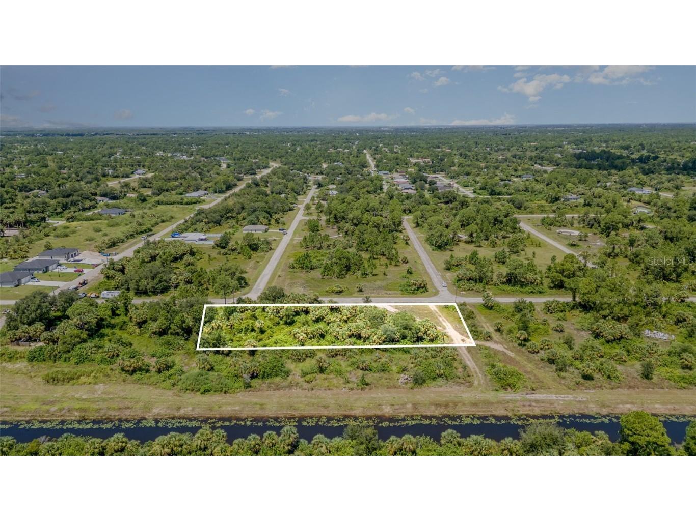 565 Naples Avenue S Lehigh Acres FL 33974 TB8416743 image1