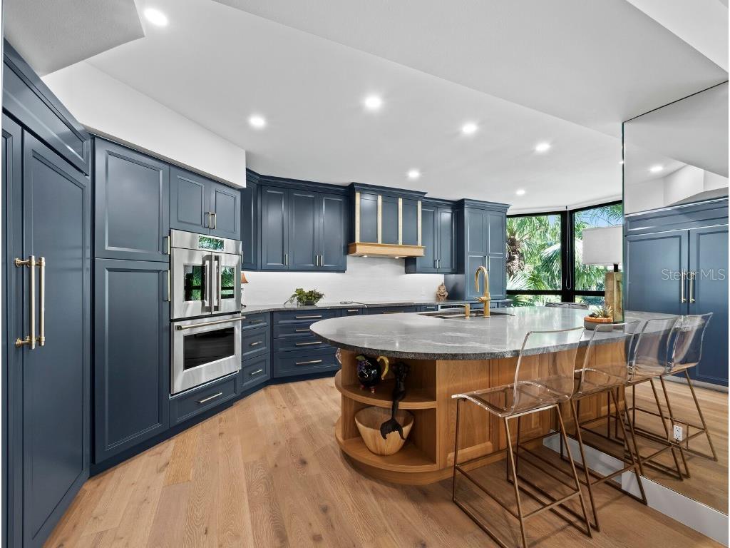 565 Sanctuary Drive #B106 Longboat Key FL 34228 - GULF OF MEXICO A4664029 image17