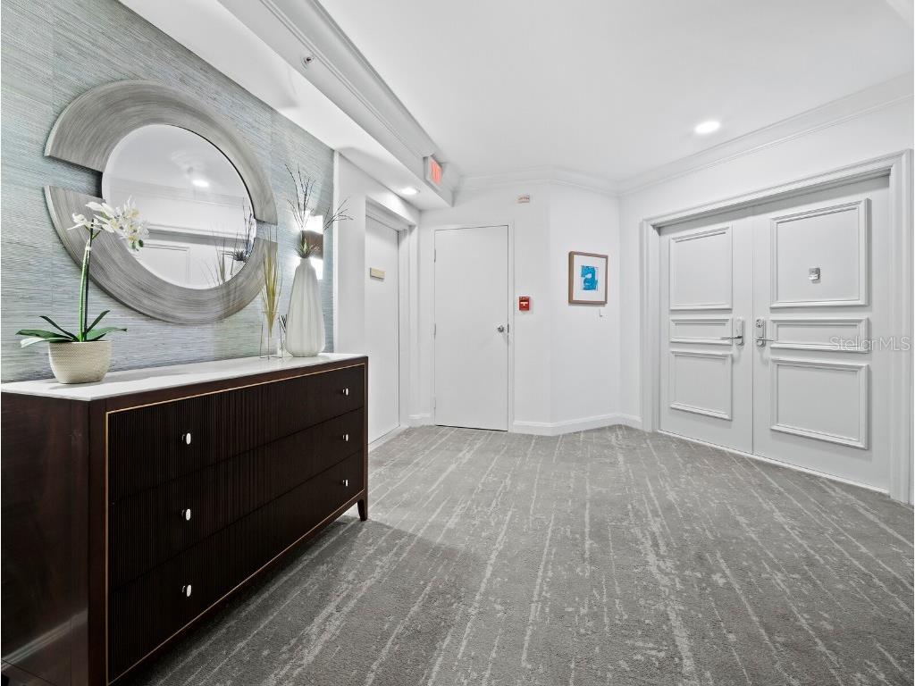 565 Sanctuary Drive #B106 Longboat Key FL 34228 - GULF OF MEXICO A4664029 image2