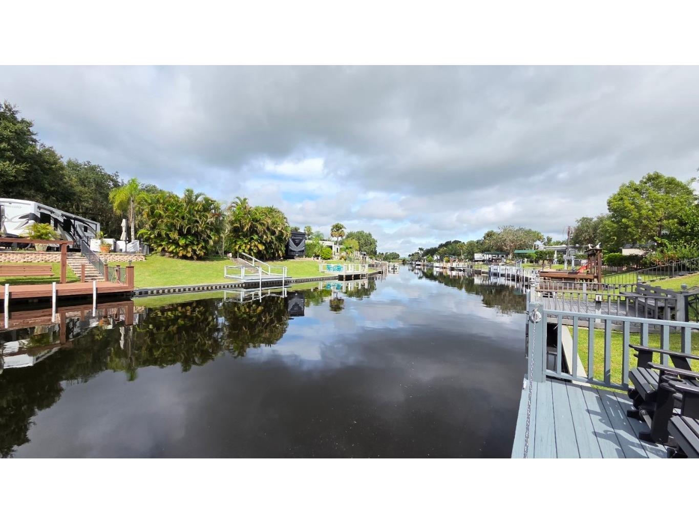 565 Waterway Drive River Ranch FL 33867 - KISSIMMEE RIVER TB8422591 image1
