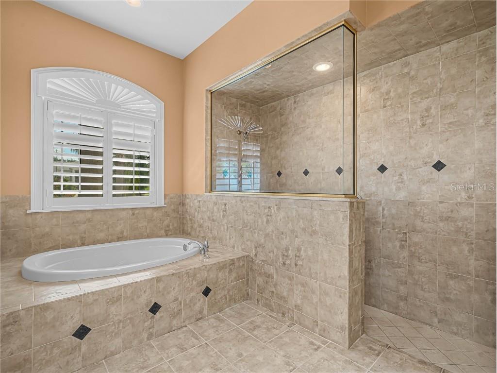 565 Whisper Woods Drive Lakeland FL 33813 P4936967 image51