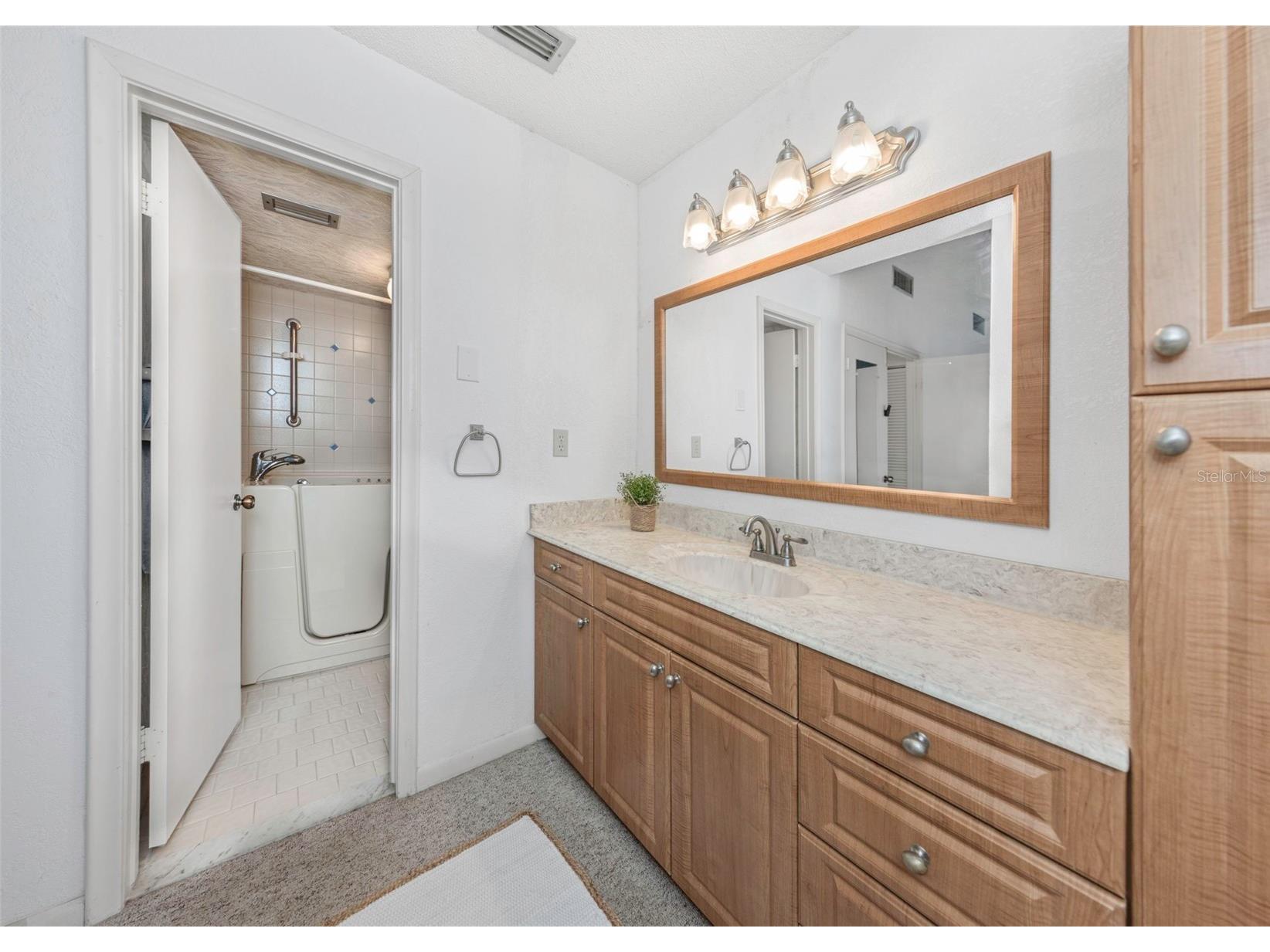 5650 Escondida Boulevard S Saint Petersburg FL 33715 - BOCA CIEGA BAY TB8507341 image36