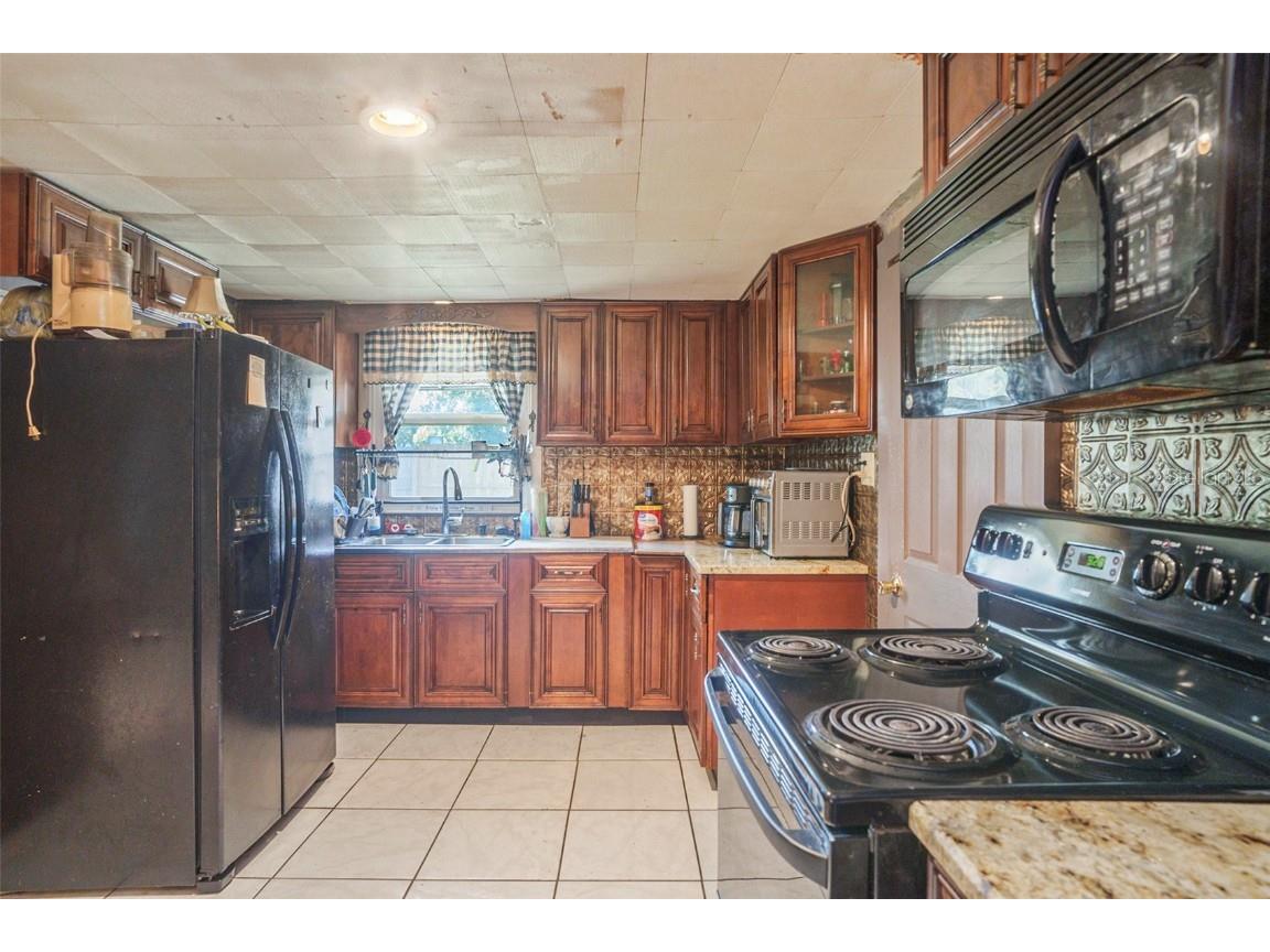 5651 6th Street Zephyrhills FL 33542 TB8397397 image3