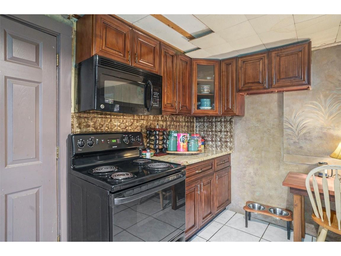 5651 6th Street Zephyrhills FL 33542 TB8397397 image9