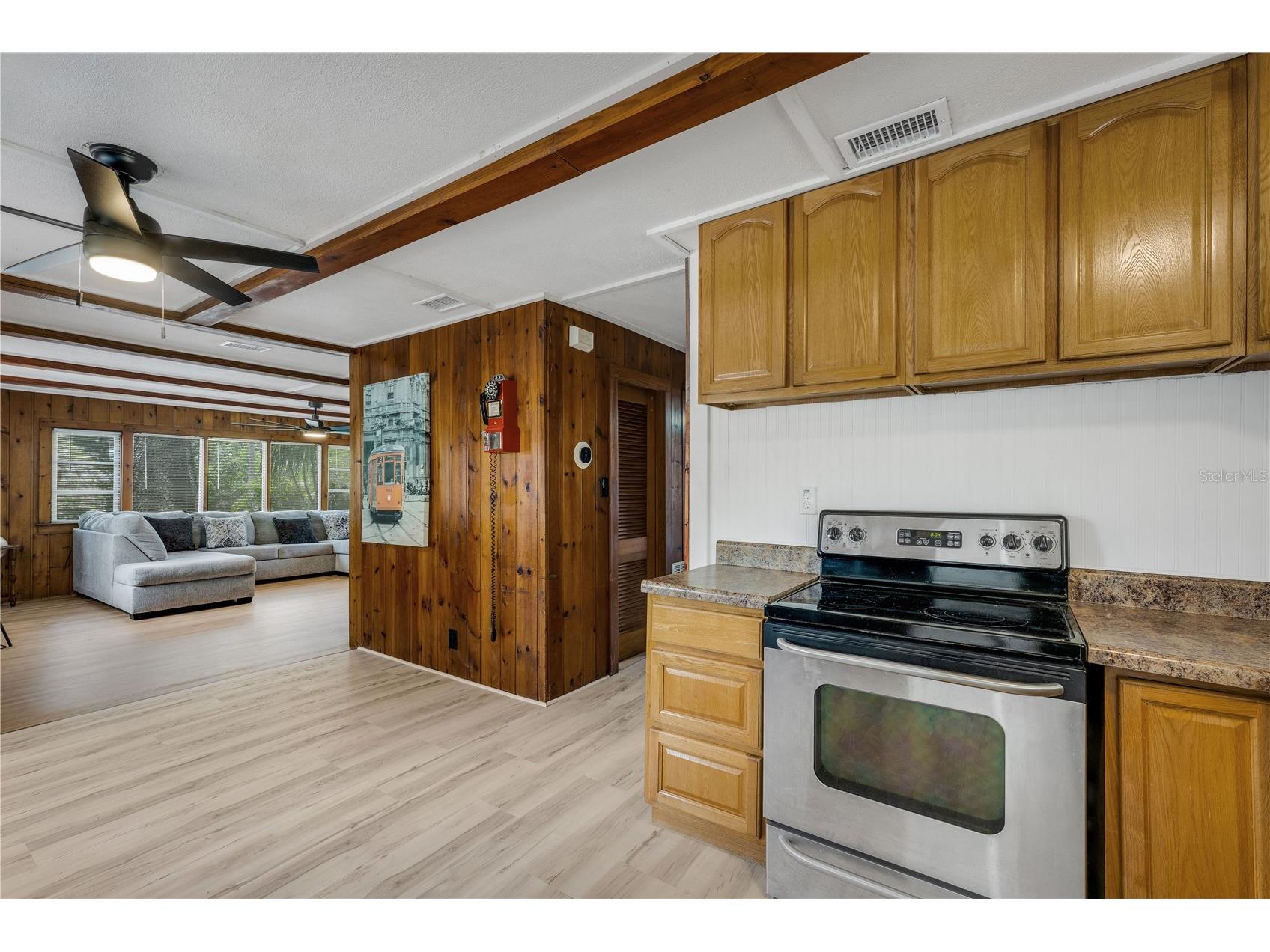 5651 Orange Grove Avenue New Port Richey FL 34652 W7886946 image16