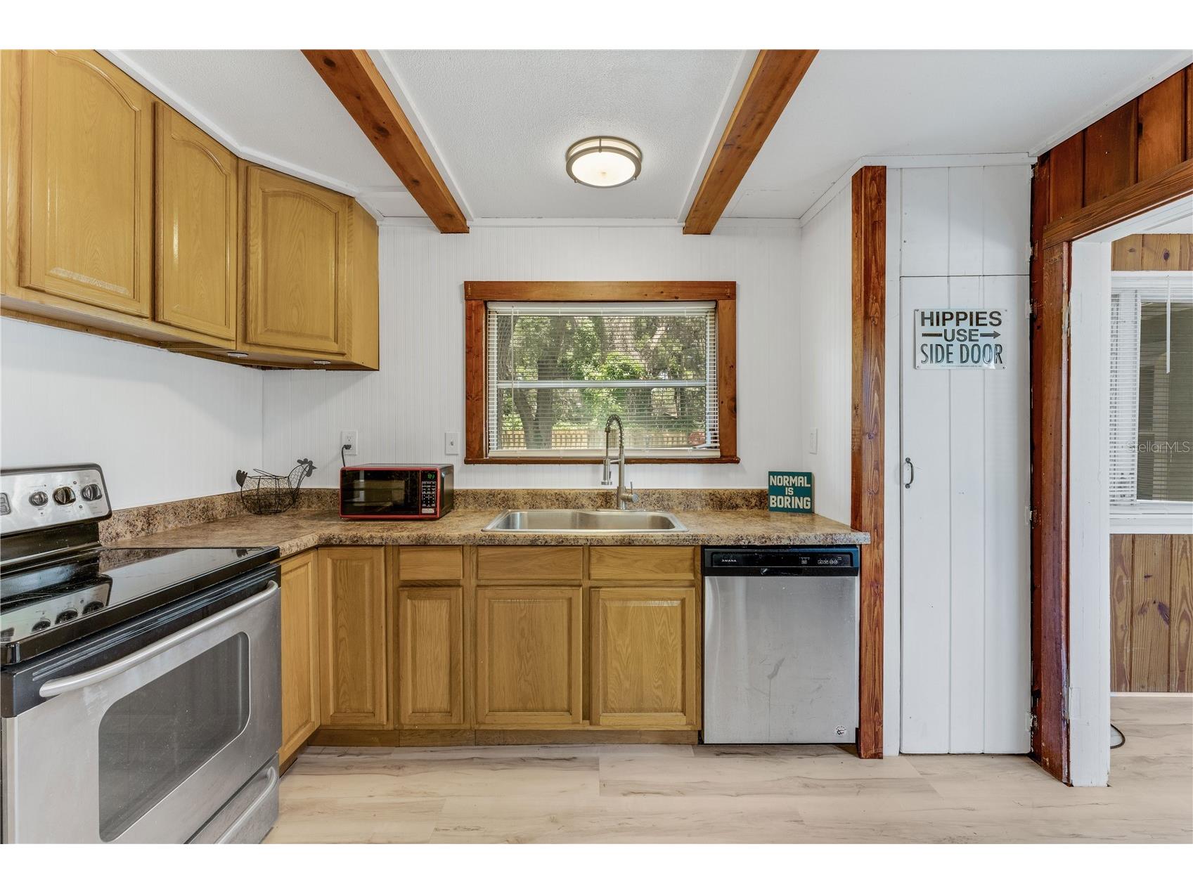 5651 Orange Grove Avenue New Port Richey FL 34652 W7886946 image17