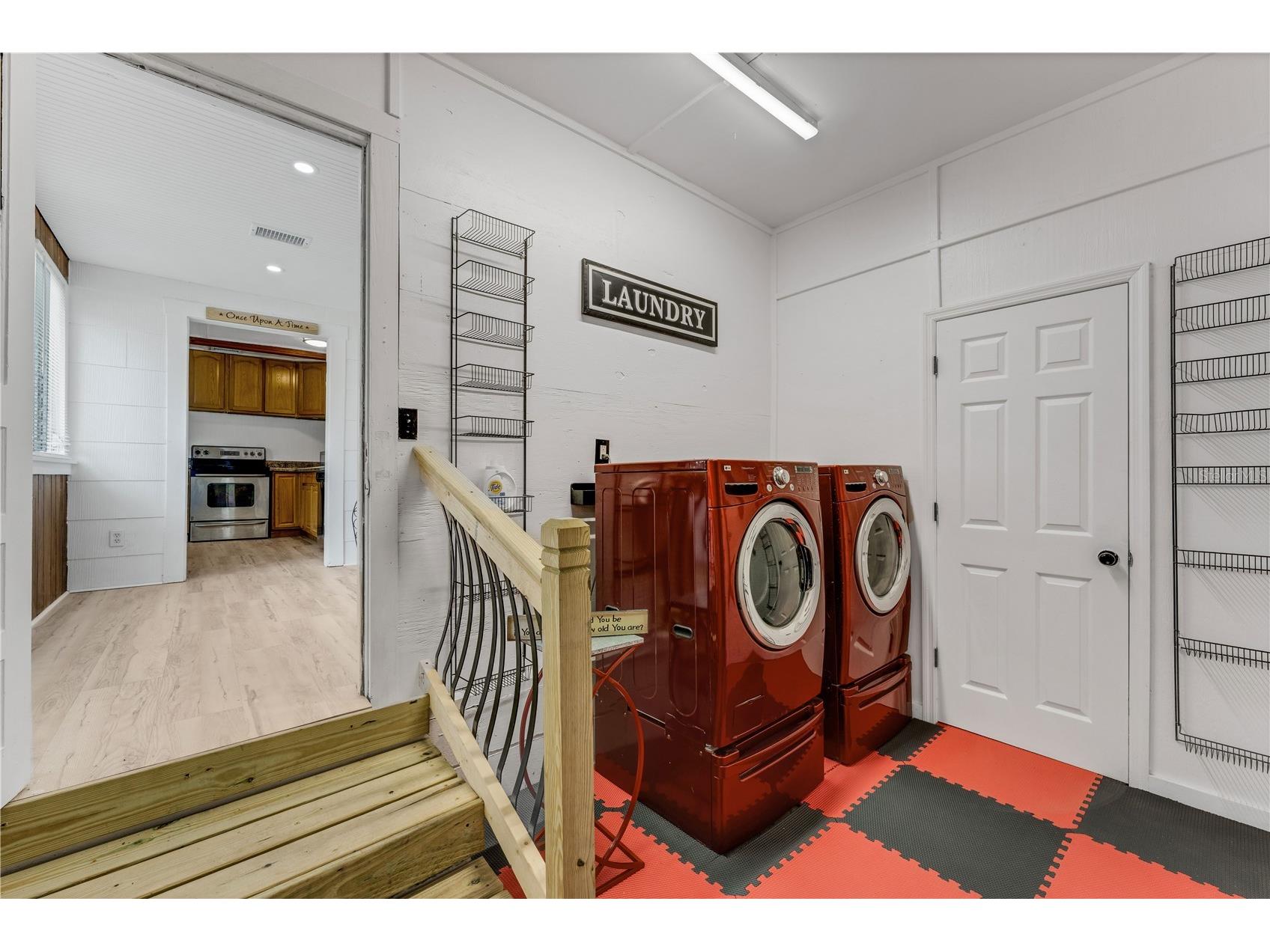 5651 Orange Grove Avenue New Port Richey FL 34652 W7886946 image23