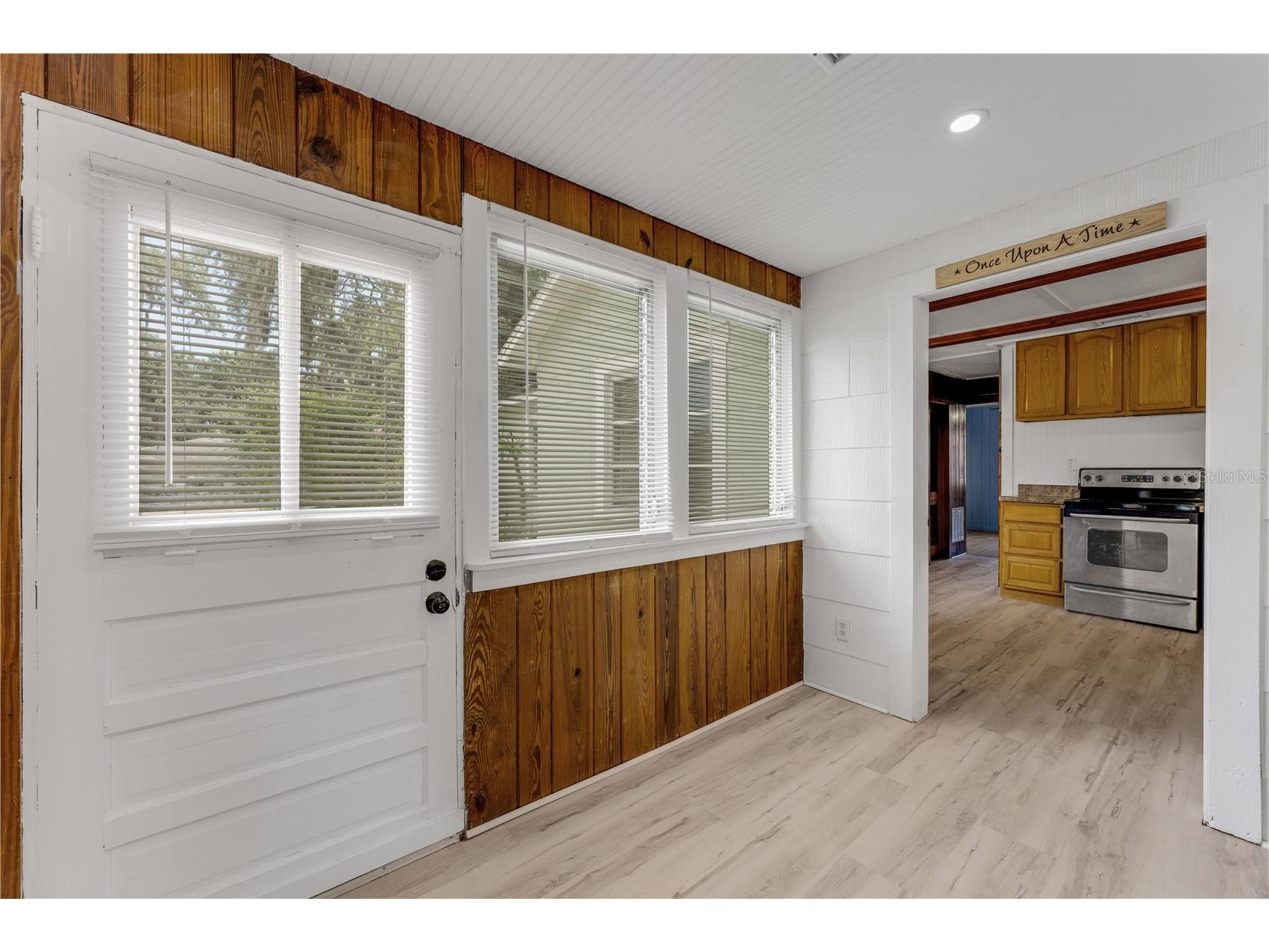 5651 Orange Grove Avenue New Port Richey FL 34652 W7886946 image24
