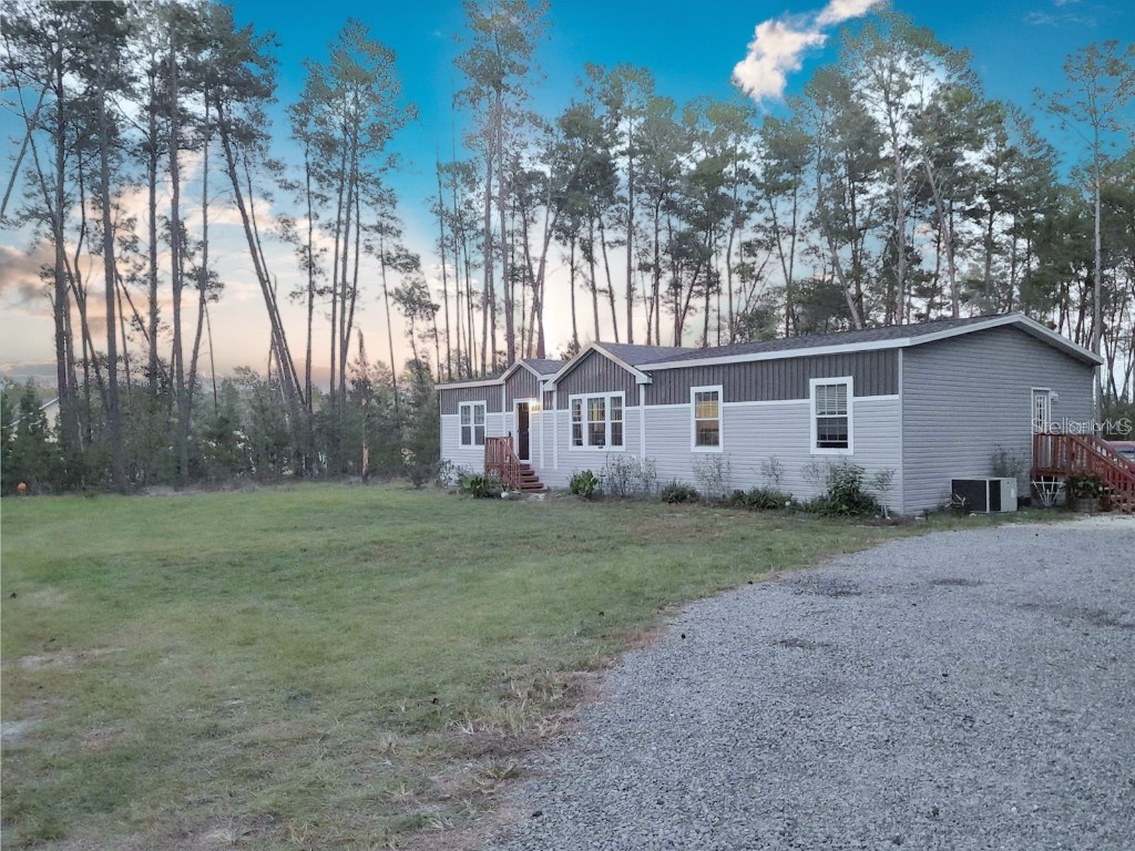 5651 SE 128th Terrace Morriston FL 32668 OM667913 image1