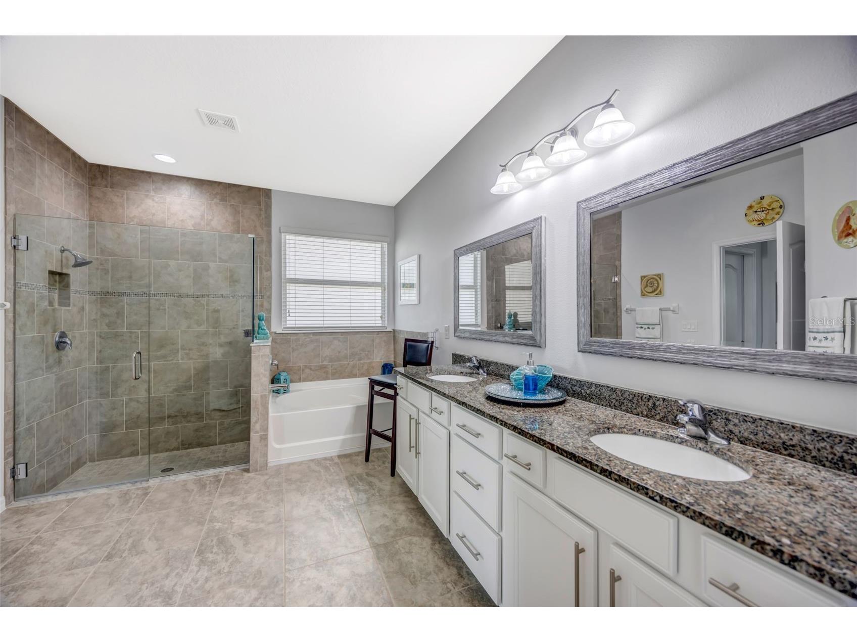 5652 Fisher Glen Loop Wesley Chapel FL 33545 TB8523230 image30
