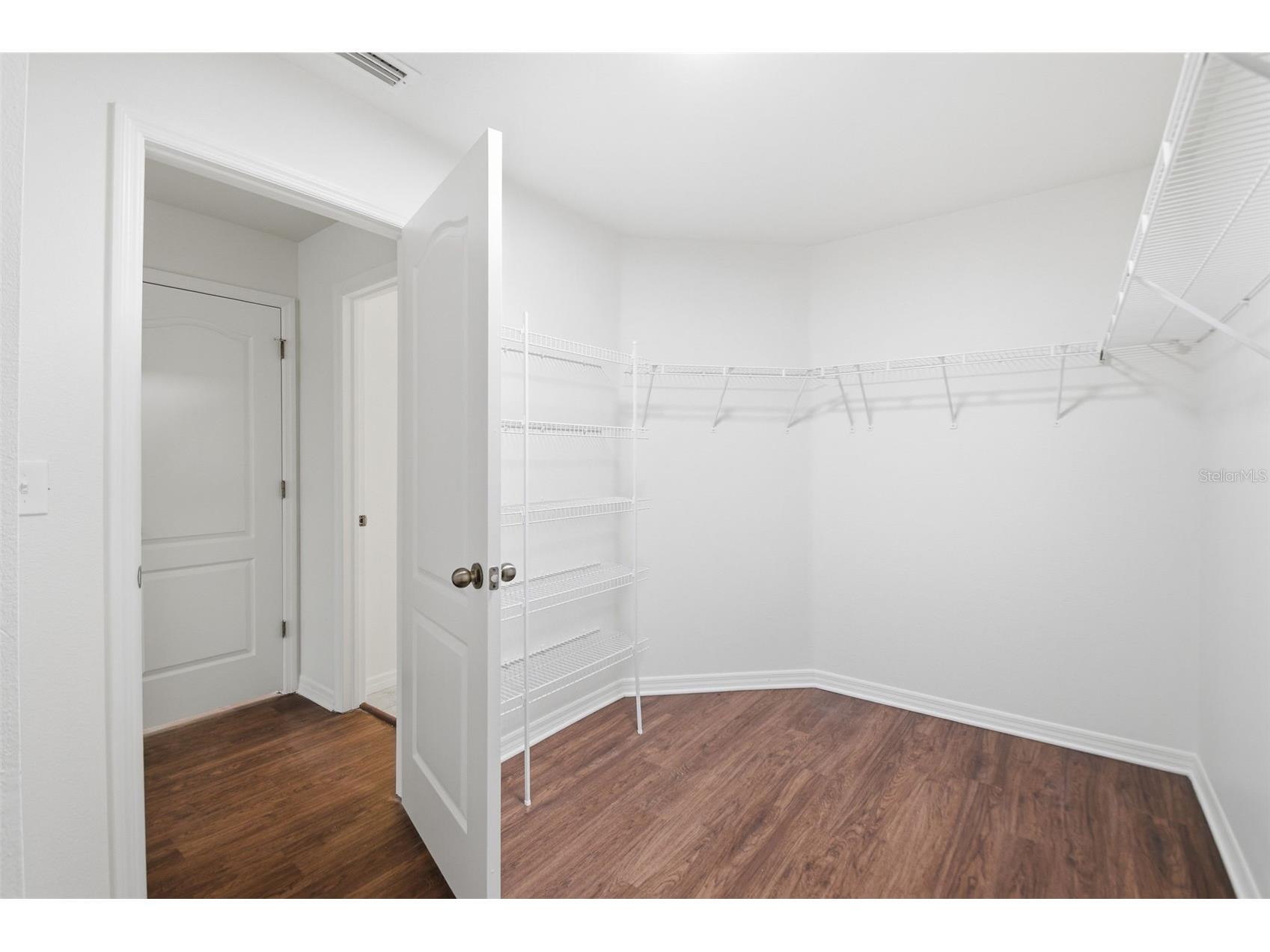 5654 Aaron Court Sarasota FL 34232 O6412415 image46