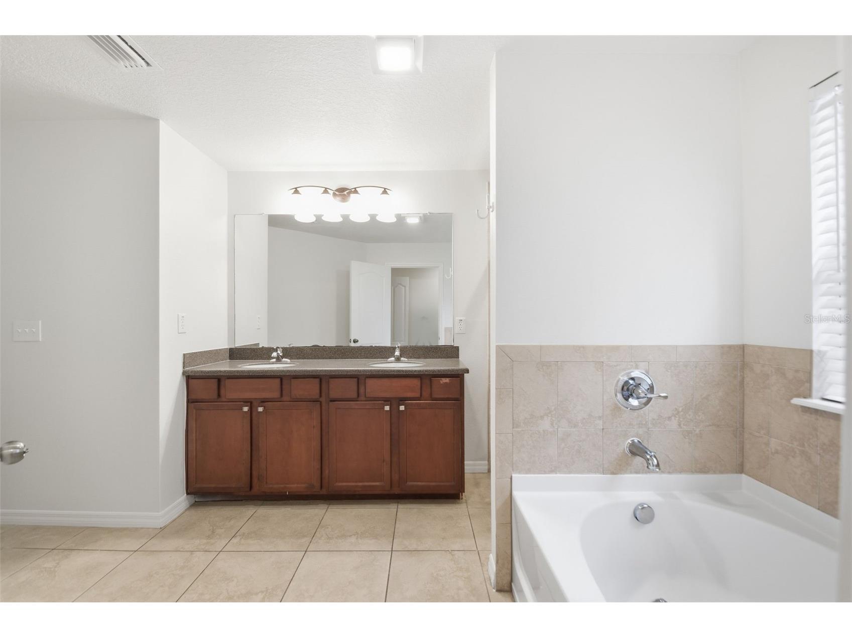 5654 Aaron Court Sarasota FL 34232 O6412415 image50