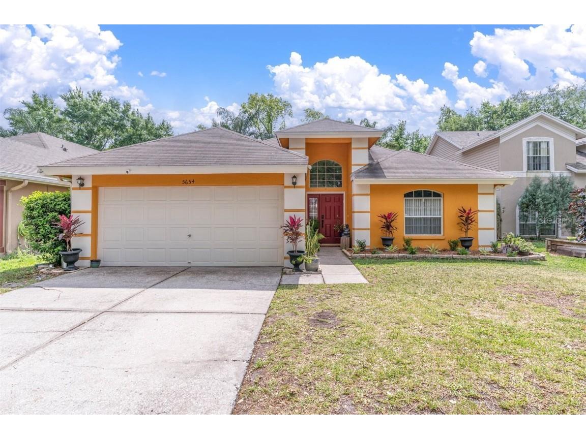 5654 Paddock Trail Drive Tampa FL 33624 W7853647 image1