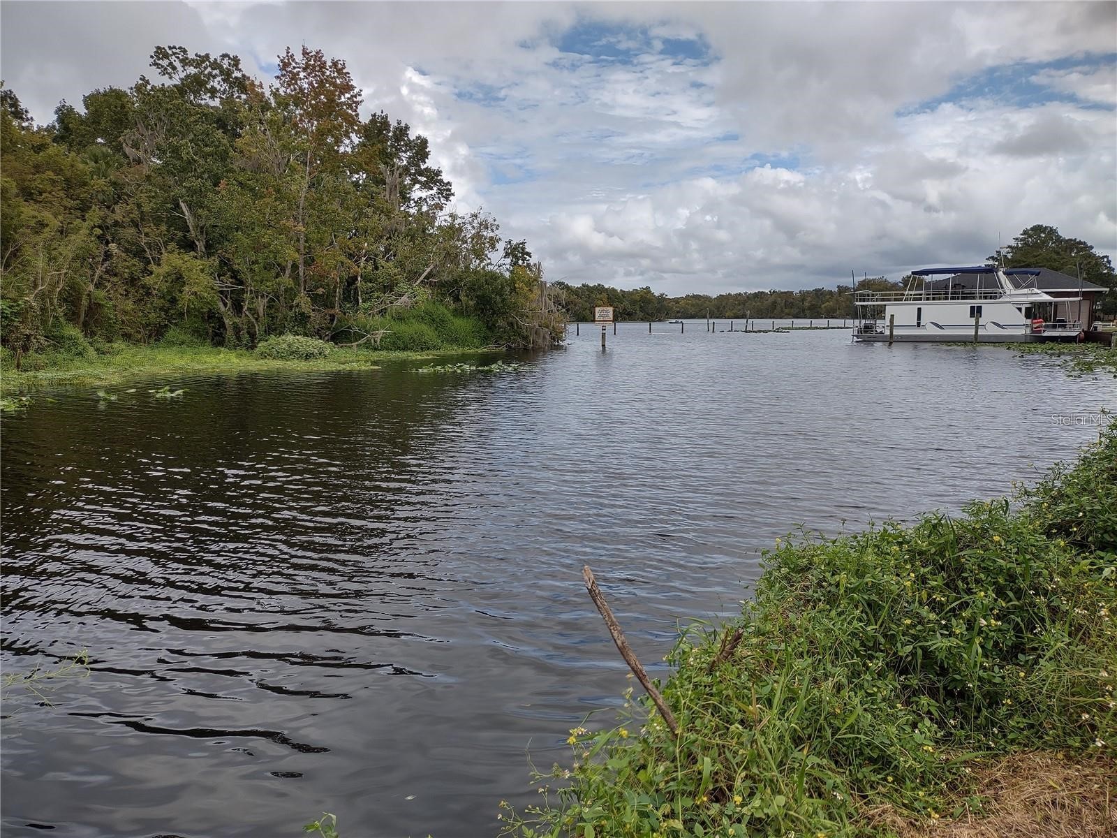 56544 Pecan Road Astor FL 32102 - ST. JOHN'S RIVER O6367547 image1