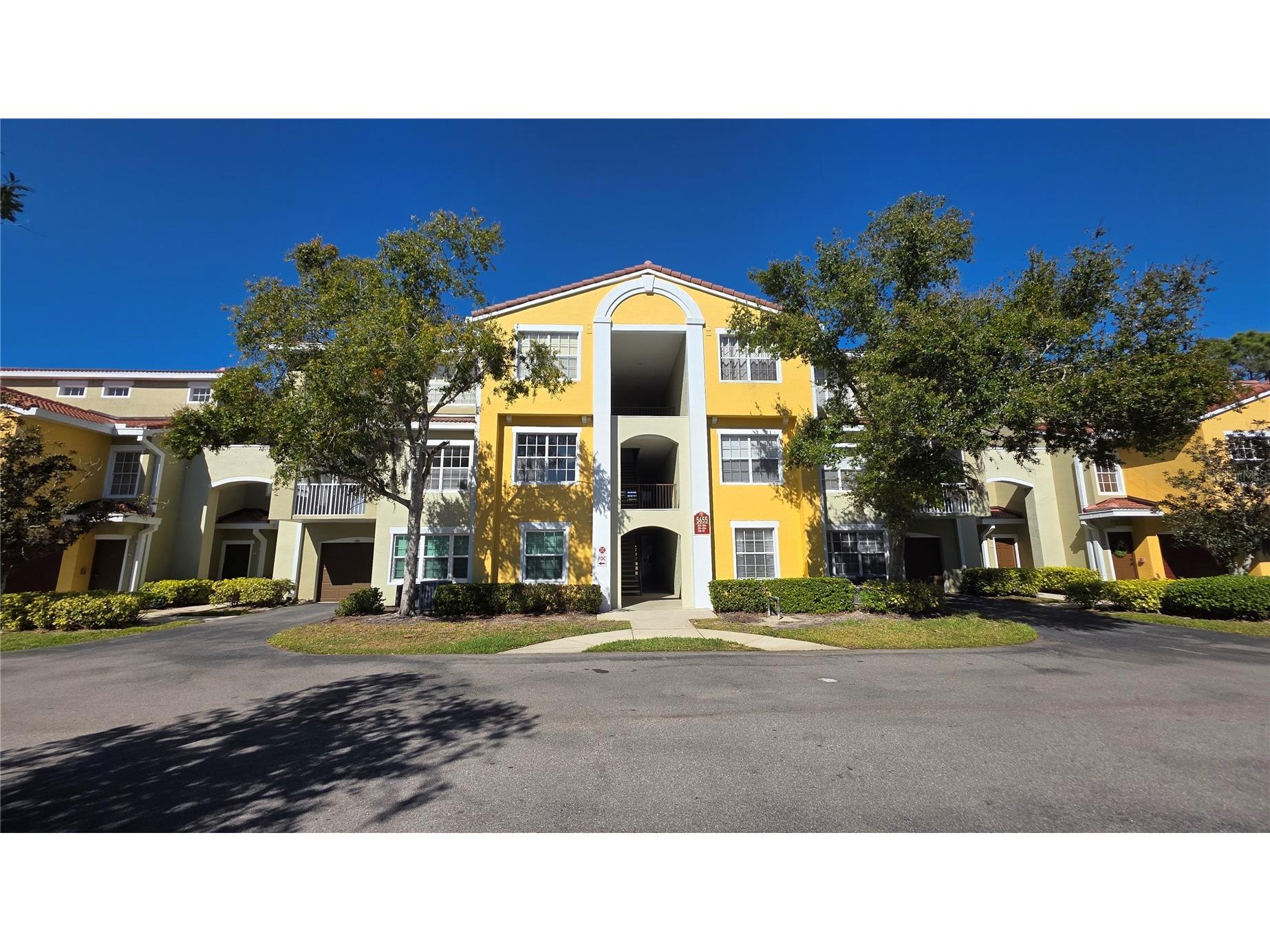 5655 Bentgrass Drive #303 Sarasota FL 34235 A4680553 image1