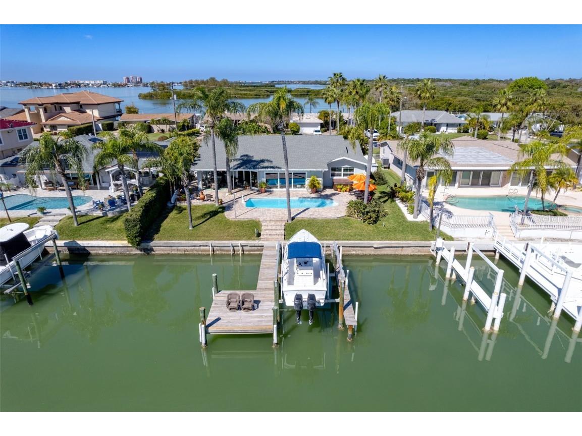 5655 Oakhurst Drive Seminole FL 33772 - BOCA CIEGA BAY U8234935 image1