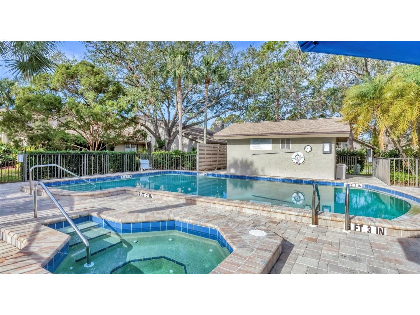 5655 Pipers Waite #27 Sarasota FL 34235 A4672391 image24