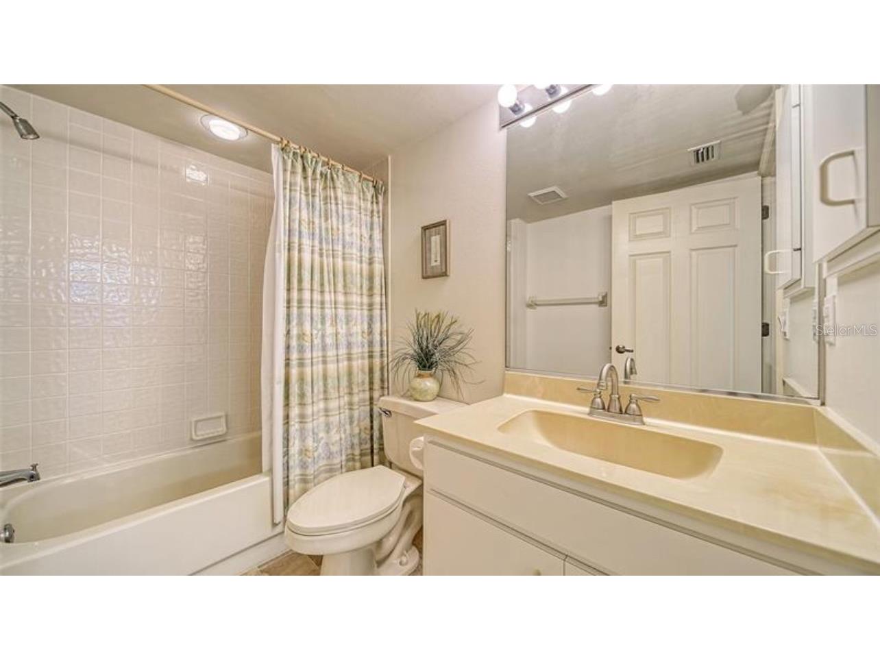 5655 Sheffield Greene Circle #61 Sarasota FL 34235 A4691256 image17