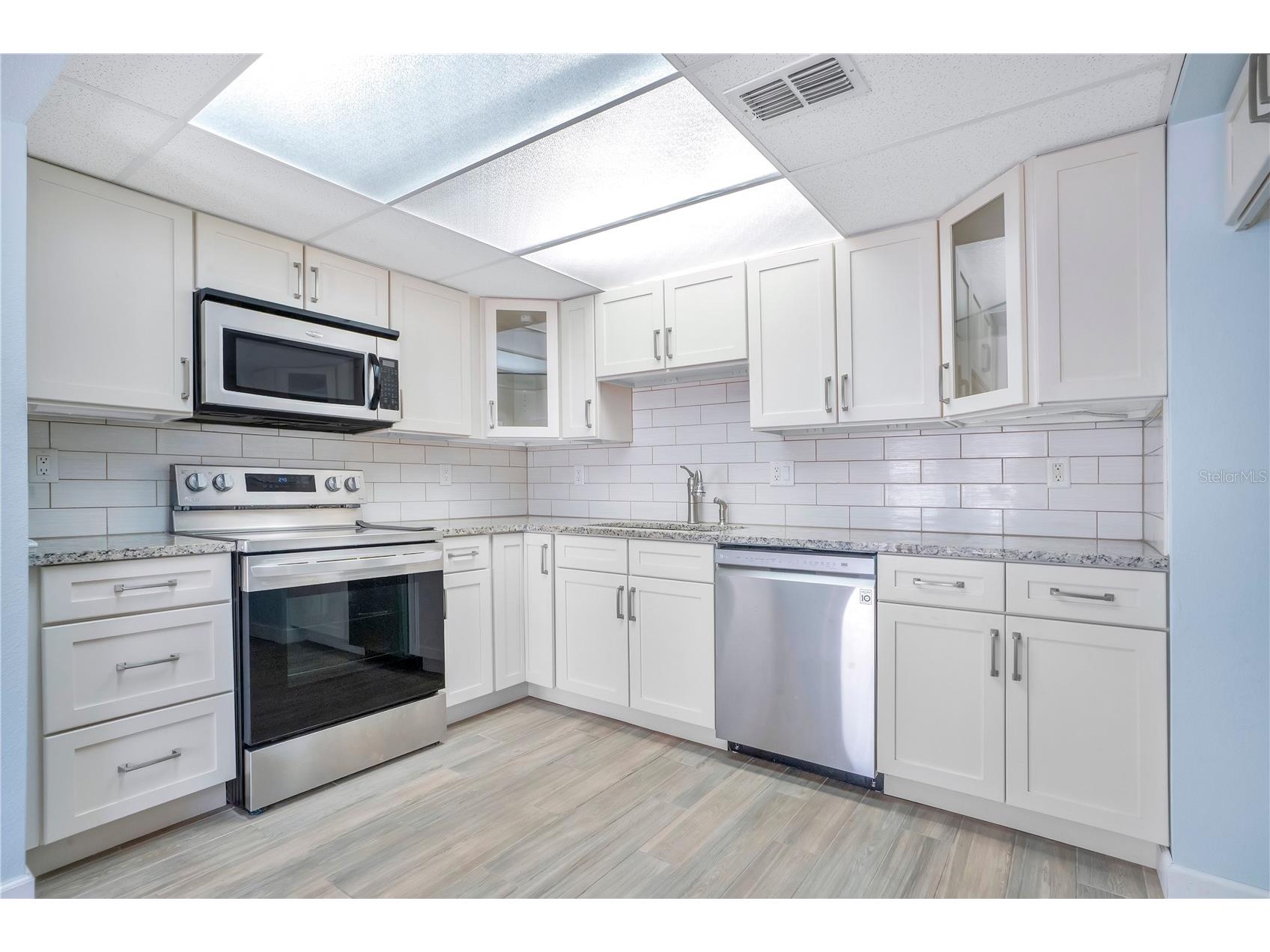 5656 Royal Pine Boulevard #27 Orlando FL 32807 O6384013 image2