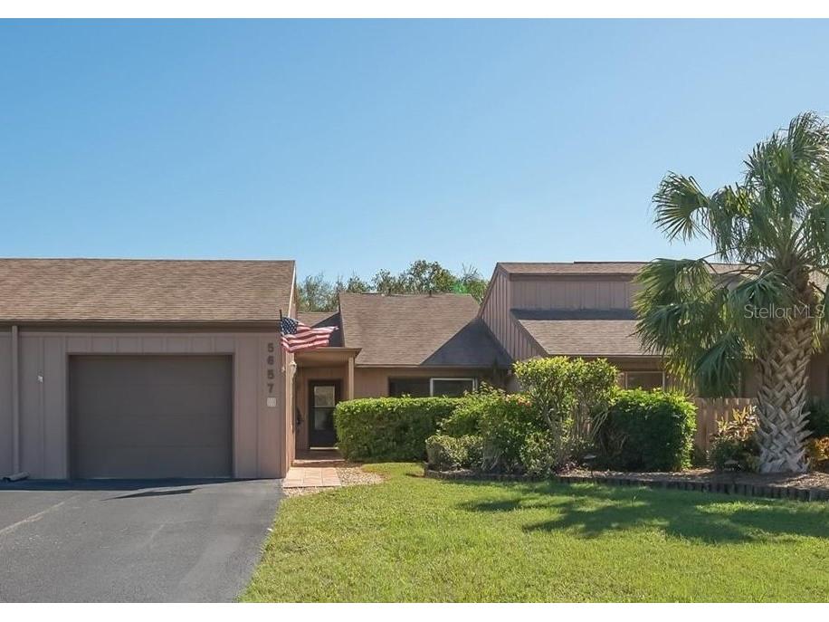 5657 Westwind Lane Sarasota FL 34231 A4550686 image1